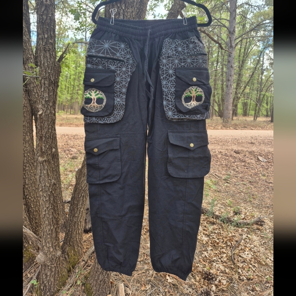 Black Geometric Patterned Pants - image 3